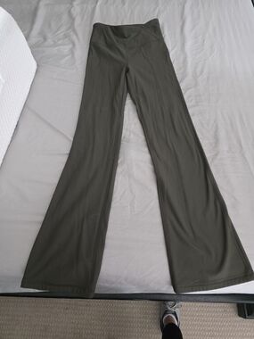 CRZ YOGA Army Green High-Waist Performance Leggings